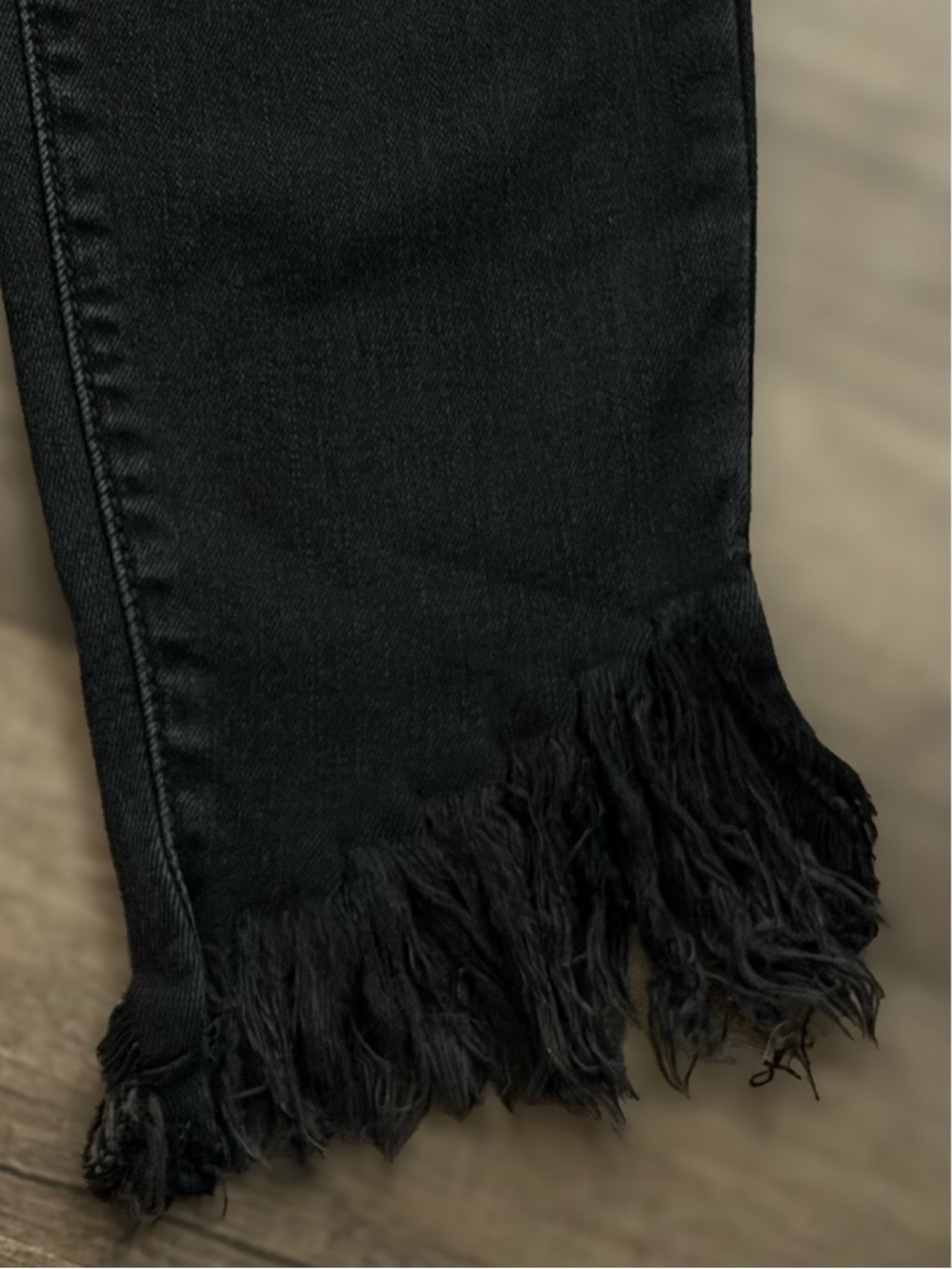Judy Blue Black High-Rise Frayed-Hem Women’s Jeans 5/27 - Picture 5 of 8